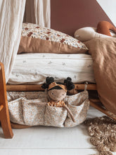 Load image into Gallery viewer, Bed pocket – Mini flower blue