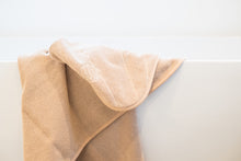 Load image into Gallery viewer, Hooded Towel- Shell