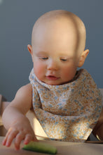 Load image into Gallery viewer, Bandana bib – Mini flower blue