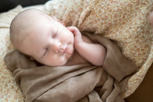 Load image into Gallery viewer, Muslin swaddle- Brown
