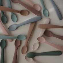 Load image into Gallery viewer, Silicone Feeding Spoons 2-pack