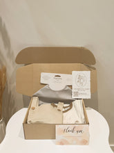 Load image into Gallery viewer, Beach Days Gift Box Set(6-12M+)