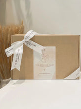 Load image into Gallery viewer, Little Leaf New Born Gift Box Set