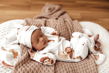 Load image into Gallery viewer, Lion Sunrise Gift Box Set