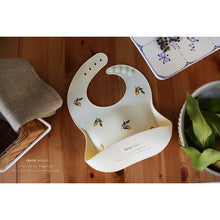 Load image into Gallery viewer, Silicone bib - Lemon