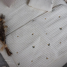 Load image into Gallery viewer, Happy Piggy Baby Hamper