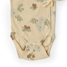 Load image into Gallery viewer, Baby Wrap Body- Flowers And Berries
