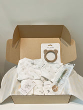 Load image into Gallery viewer, Little Leaf New Born Gift Box Set
